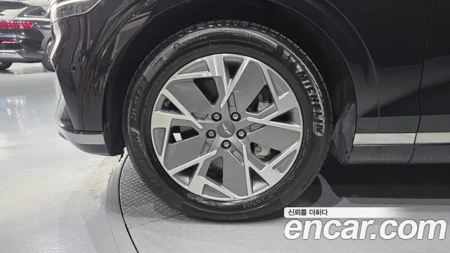 Genesis GV70 Electrified GV70 — Фото автомобиля 5