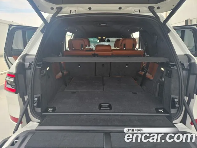 BMW X7 xDrive 40d M Sport 7 мест — Фото автомобиля 14