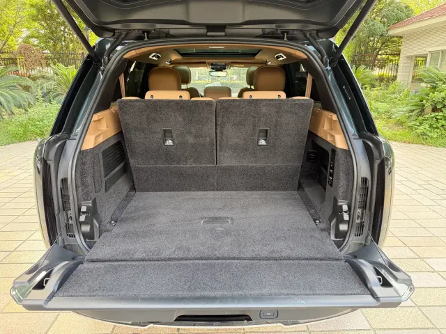 Land Rover Range Rover — Фото автомобиля 25