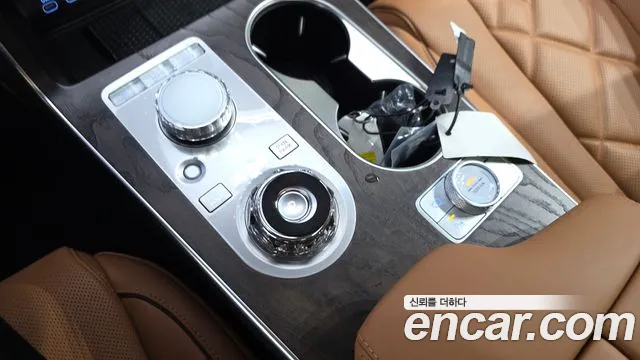 Genesis GV80 — Фото автомобиля 12