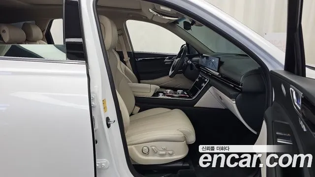 Genesis GV80 — Фото автомобиля 16