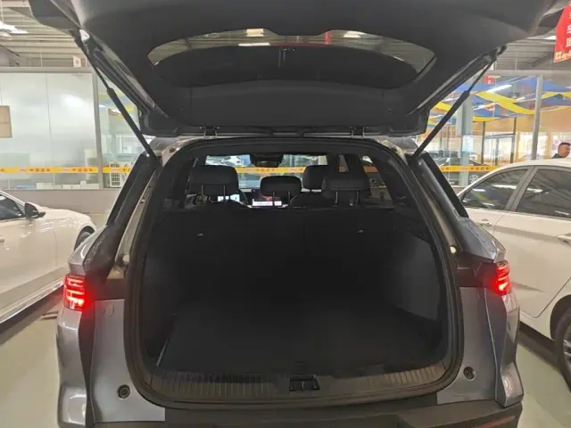 BYD Song Pro — Фото автомобиля 18