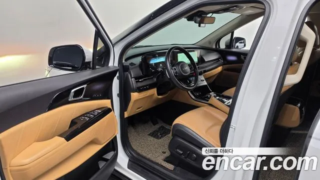 Kia Carnival Generation 4 — Фото автомобиля 15