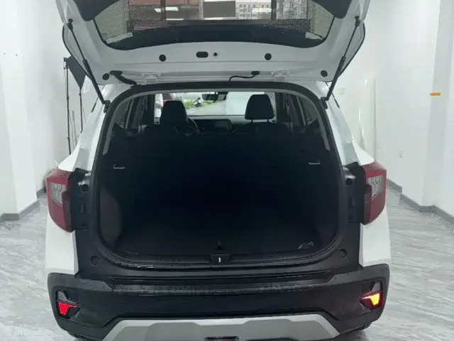 Kia Seltos — Фото автомобиля 13