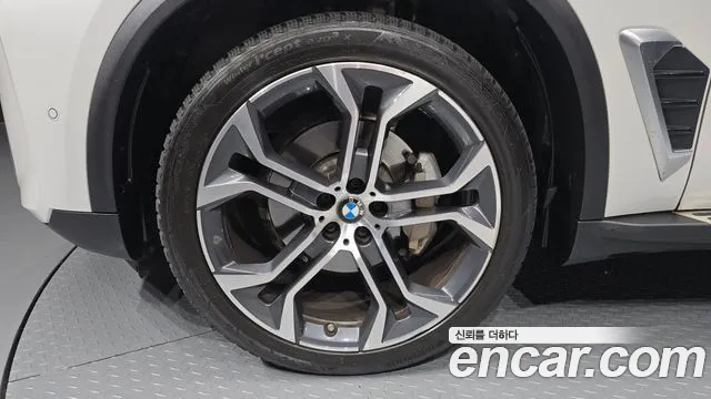 BMW X5 — Фото автомобиля 5