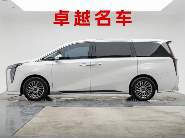 GAC Trumpchi M8 — Фото автомобиля 7