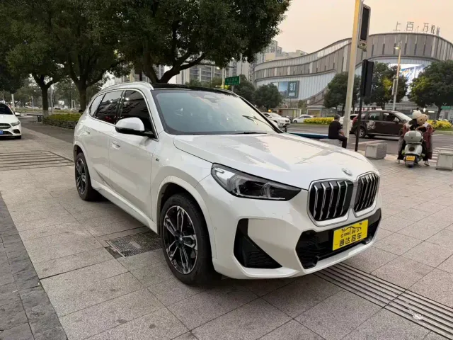 BMW X1 — Фото автомобиля 3