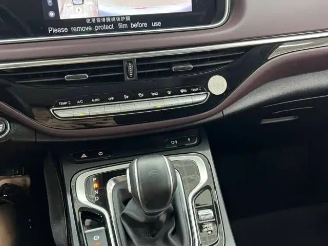 GAC Trumpchi M6 — Фото автомобиля 12