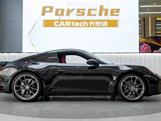 Porsche 911 — Фото автомобиля 4