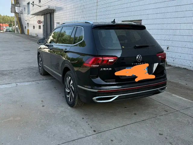Volkswagen Tiguan L — Фото автомобиля 8