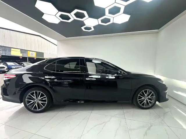 Toyota Camry — Фото автомобиля 10