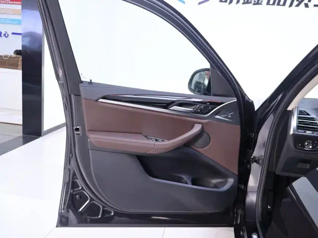 BMW X3 — Фото автомобиля 18