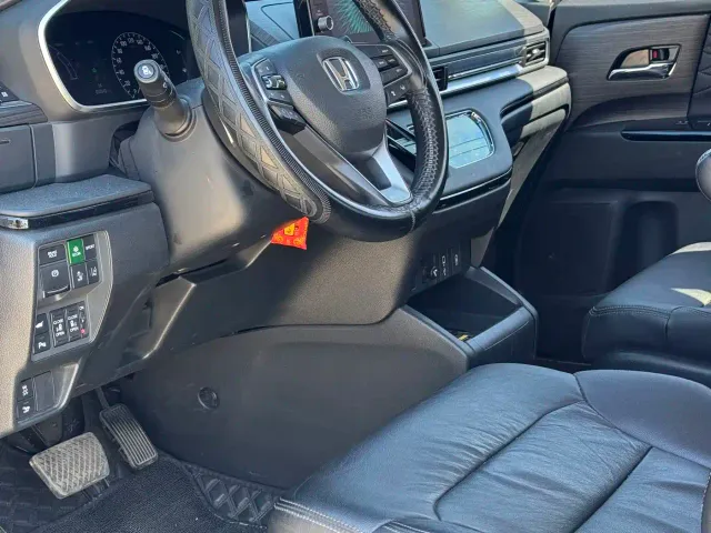Honda Elysion — Фото автомобиля 4