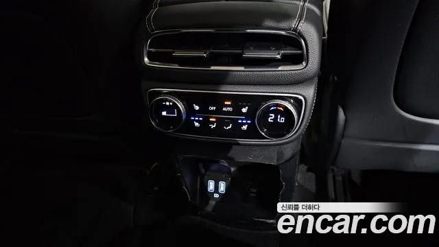 Genesis GV80 — Фото автомобиля 19