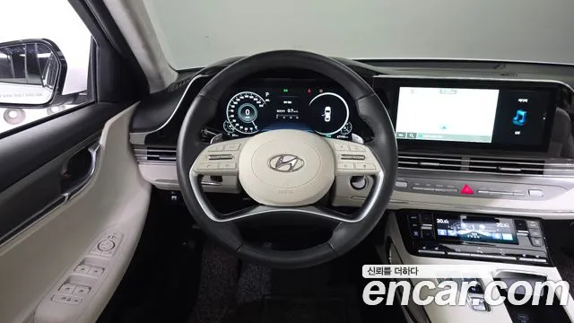 Hyundai Grandeur New — Фото автомобиля 19