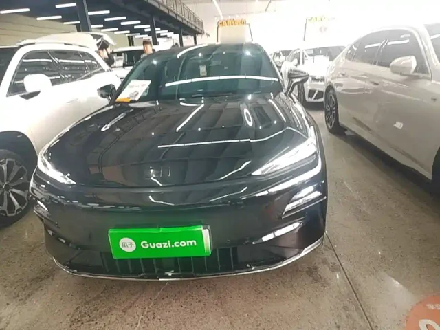 Geely Galaxy Xingyao 8 — Фото автомобиля 2