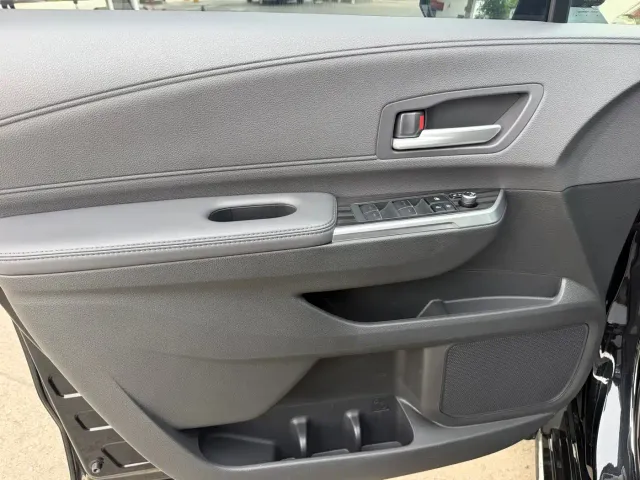 Toyota Sienna — Фото автомобиля 9