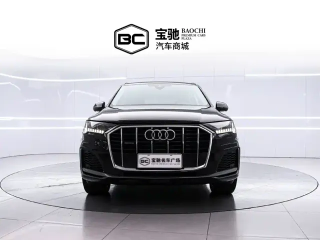 Audi Q7 — Фото автомобиля 2