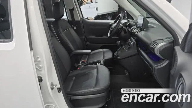Hyundai Casper — Фото автомобиля 11