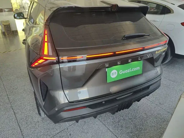 Geely Boyue — Фото автомобиля 5