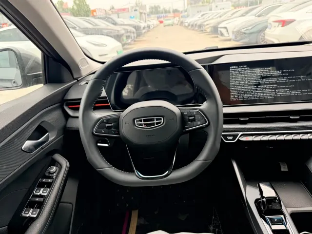 Geely Binrui — Фото автомобиля 7