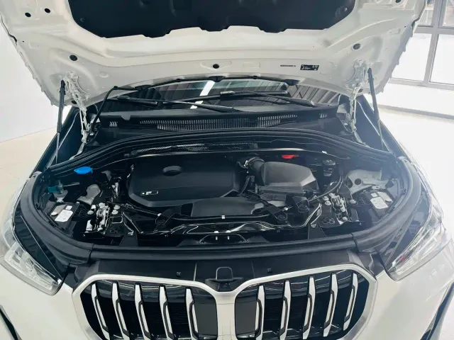 BMW X1 — Фото автомобиля 3