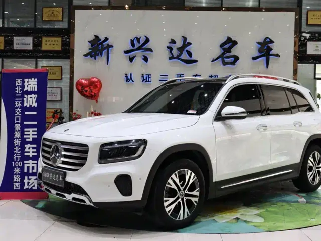 Фотография автомобиля — Mercedes-Benz GLB-Class