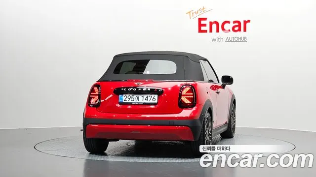 Mini Cooper Convertible — Фото автомобиля 3