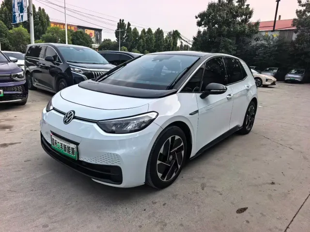 Volkswagen ID.3 — Фото автомобиля 3