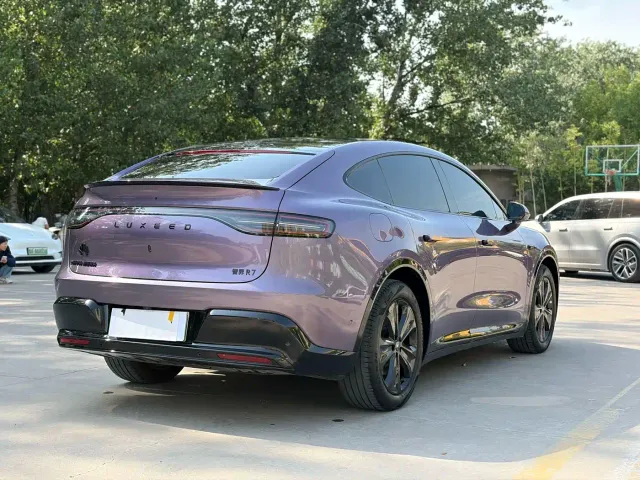 Luxeed R7 — Фото автомобиля 14