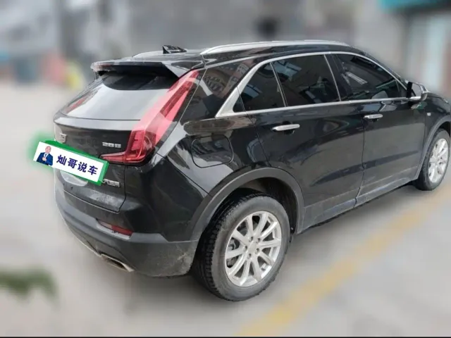 Cadillac XT4 — Фото автомобиля 4