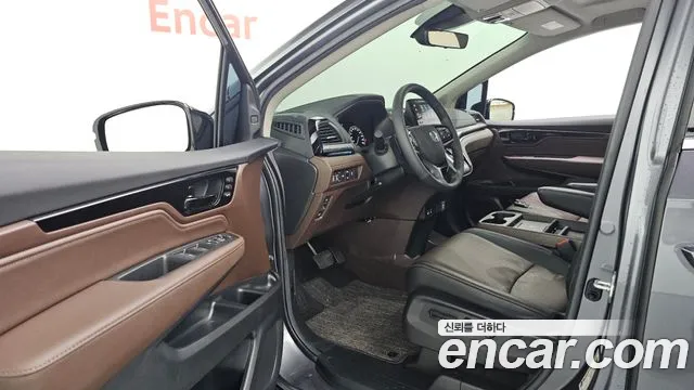 Honda Odyssey — Фото автомобиля 15