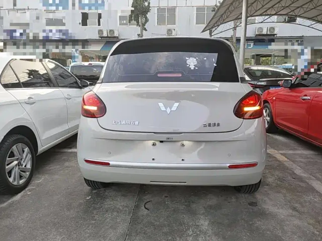 Wuling Bingo — Фото автомобиля 5