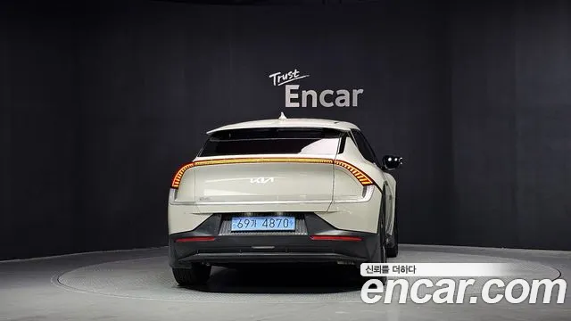 Kia EV6 — Фото автомобиля 4