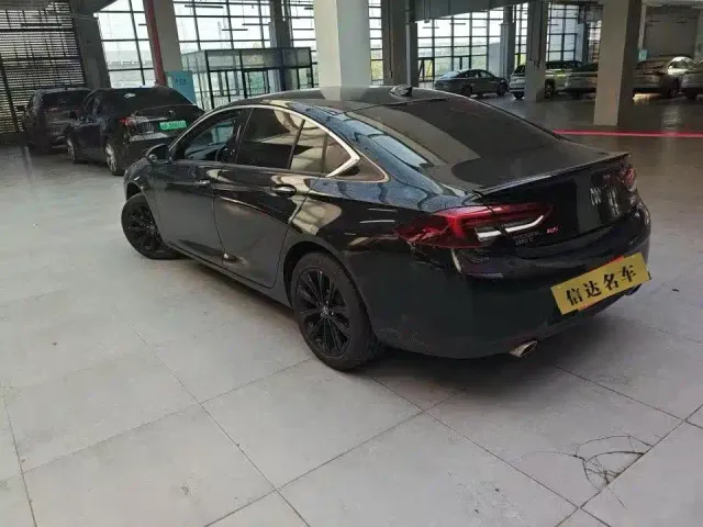 Buick Regal — Фото автомобиля 6