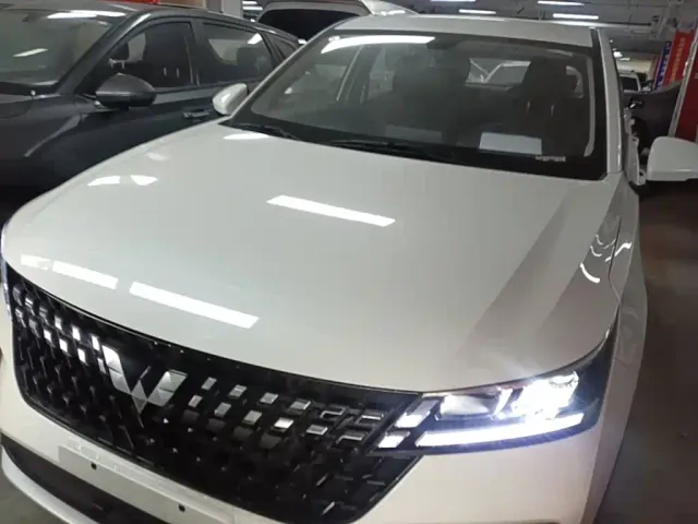 Wuling Xingchi — Фото автомобиля 2