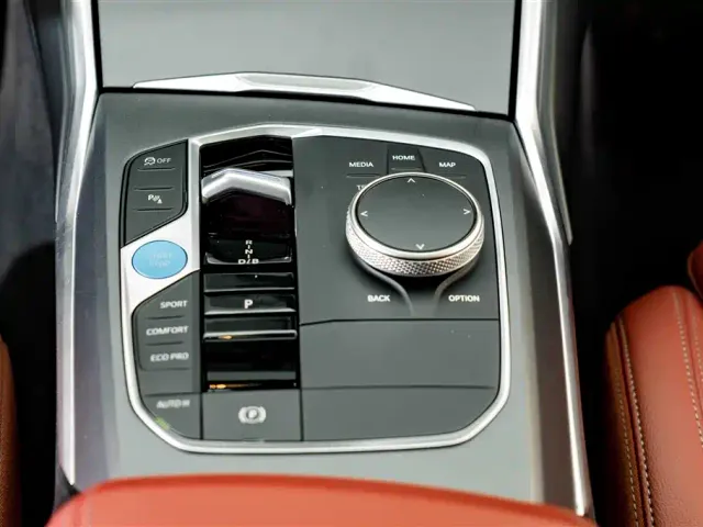 BMW i3 — Фото автомобиля 14