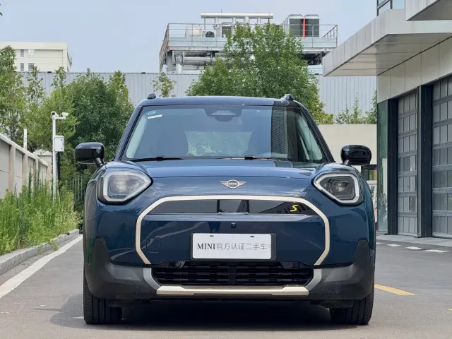 MINI Electric MINI ACEMAN — Фото автомобиля 2