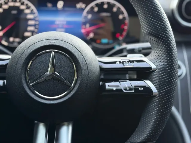 Mercedes-Benz C-Class — Фото автомобиля 11