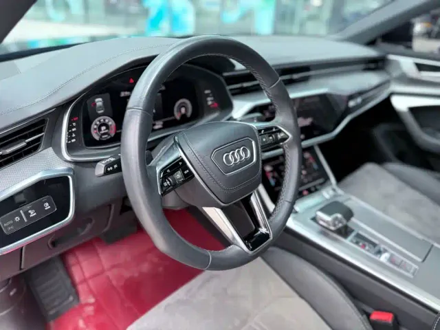 Audi A6L — Фото автомобиля 14
