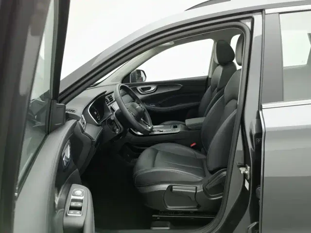 Roewe RX5 — Фото автомобиля 10