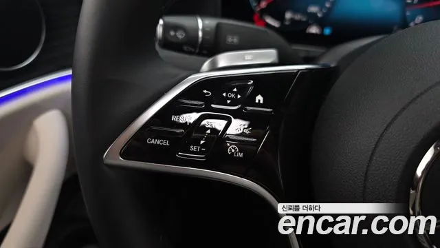 Mercedes-Benz E-Class — Фото автомобиля 28