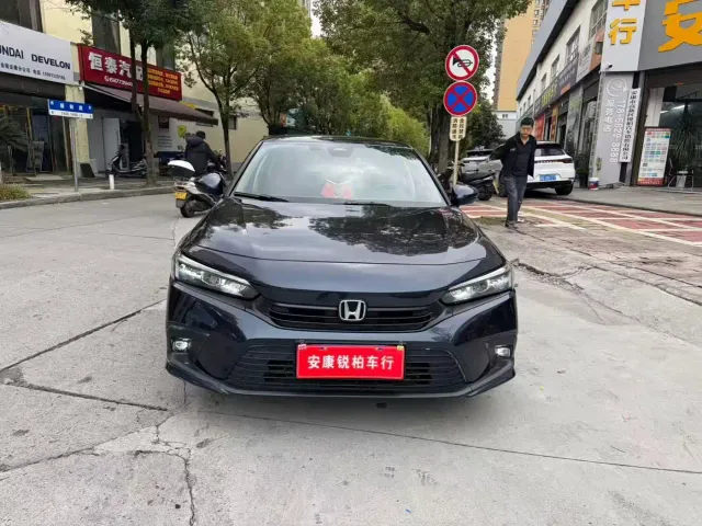 Honda Civic — Фото автомобиля 2