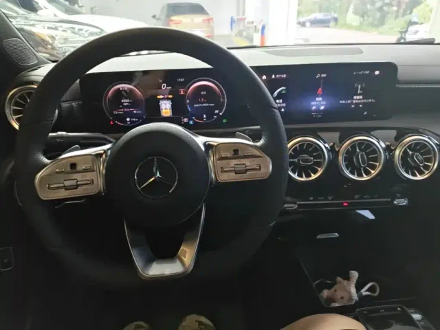 Mercedes-Benz A-Class — Фото автомобиля 9