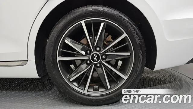 Hyundai Grandeur Grandeur (New) — Фото автомобиля 6
