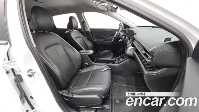 Hyundai Kona SX2 — Фото автомобиля 18