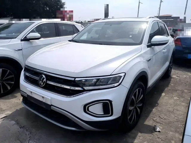 Фотография автомобиля — Volkswagen T-Roc