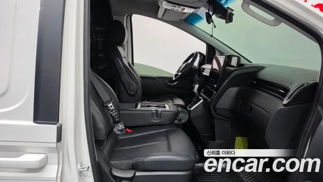 Hyundai Staria — Фото автомобиля 11