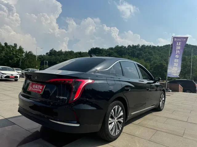 Hongqi E-QM5 — Фото автомобиля 6