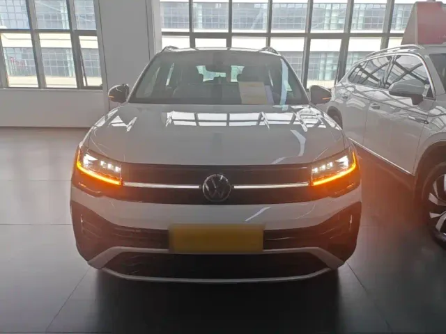Volkswagen Tharu — Фото автомобиля 2